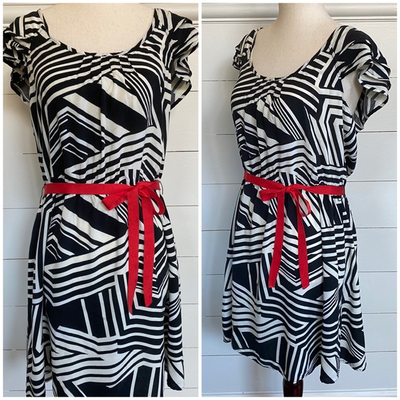 ELLE Dresses & Skirts - Elle Black and white Geometric Print Midi dress with red ribbon belt